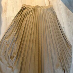 Long Brown/Tan Pleated Skirt with Tag
